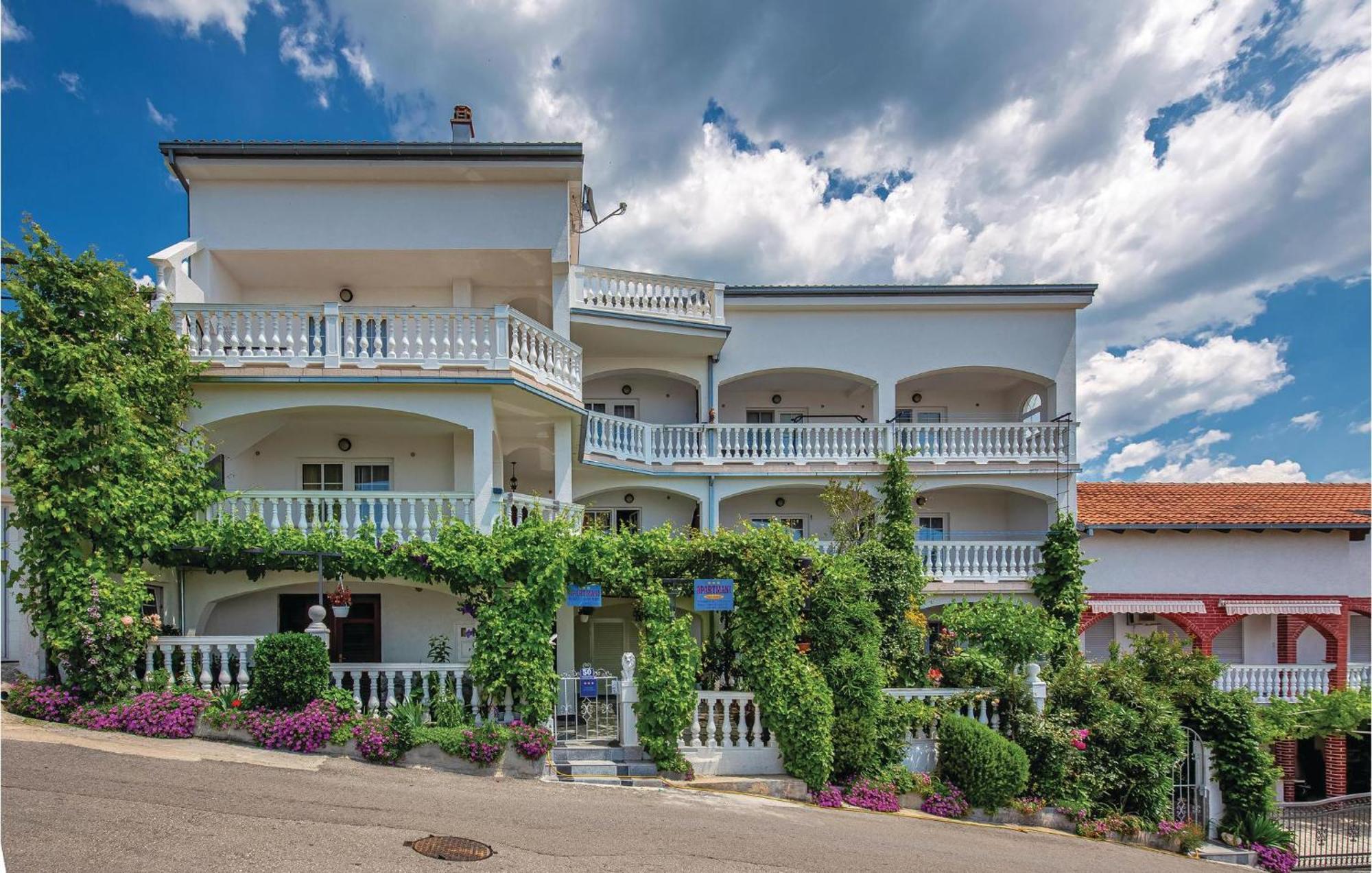 Stunning Apartment In Crikvenica With Wifi Kültér fotó