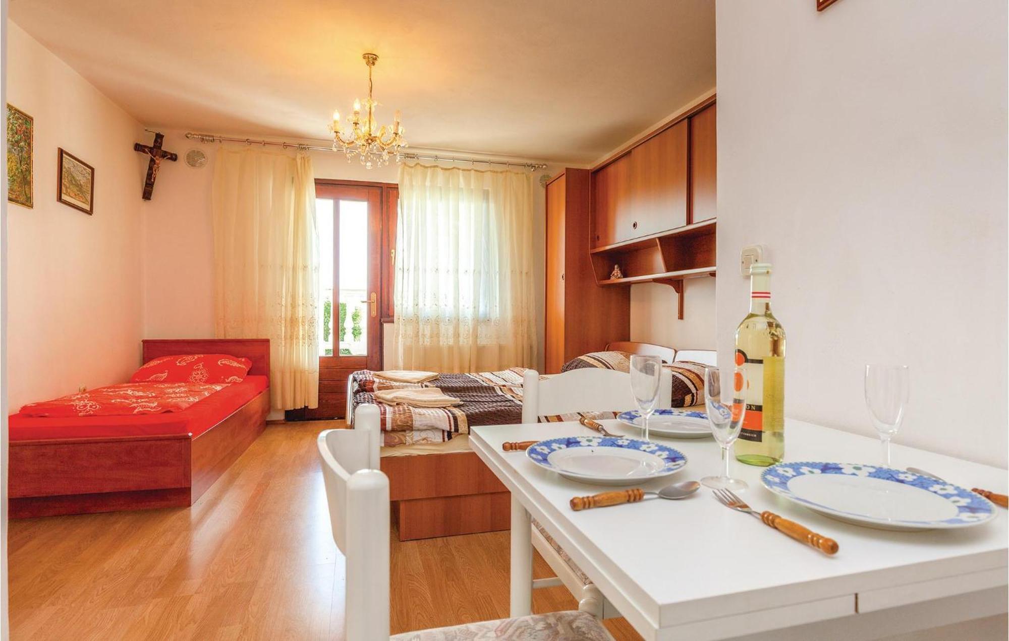 Stunning Apartment In Crikvenica With Wifi Kültér fotó