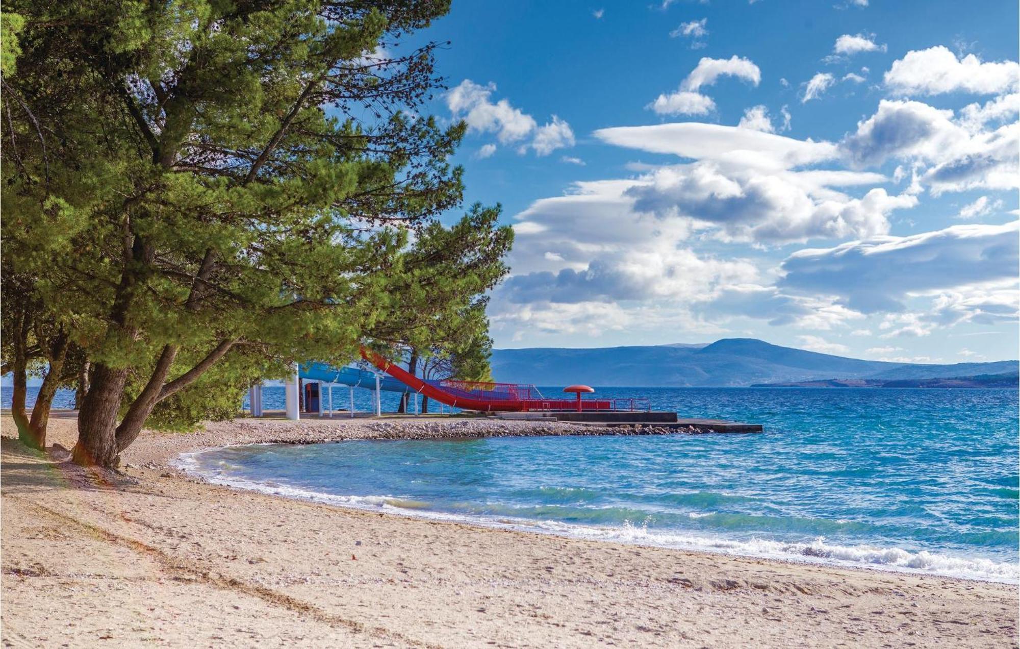 Stunning Apartment In Crikvenica With Wifi Kültér fotó