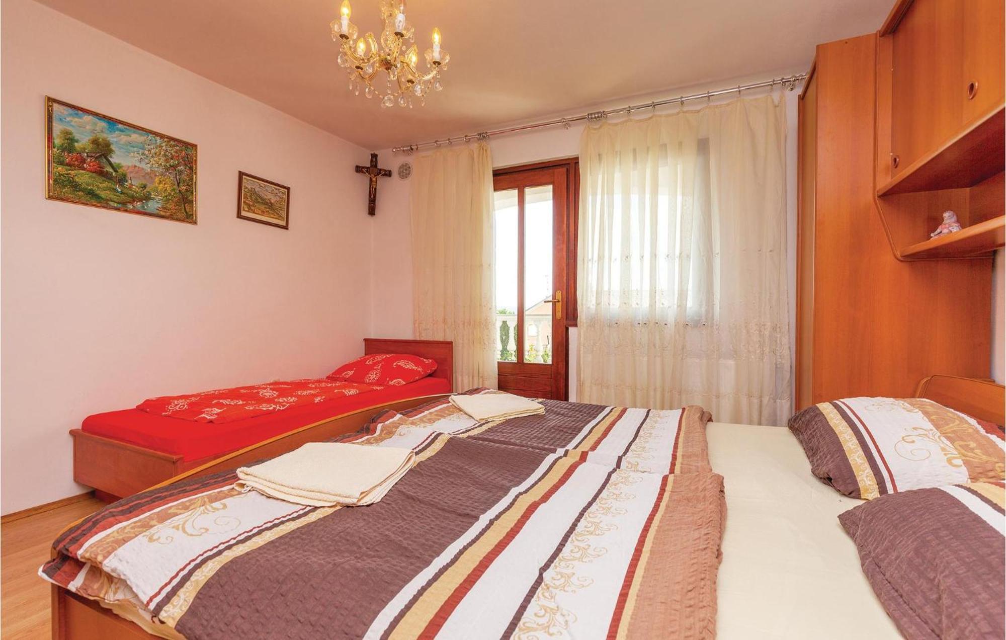 Stunning Apartment In Crikvenica With Wifi Kültér fotó